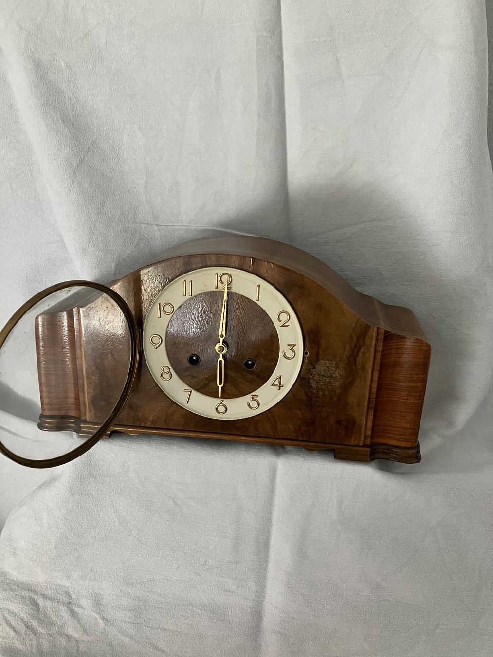 Stand- & Wanduhren: Antike Pendel Uhr Büfett uhr – Gebraucht aus Bettwiesen von Zustand57 1