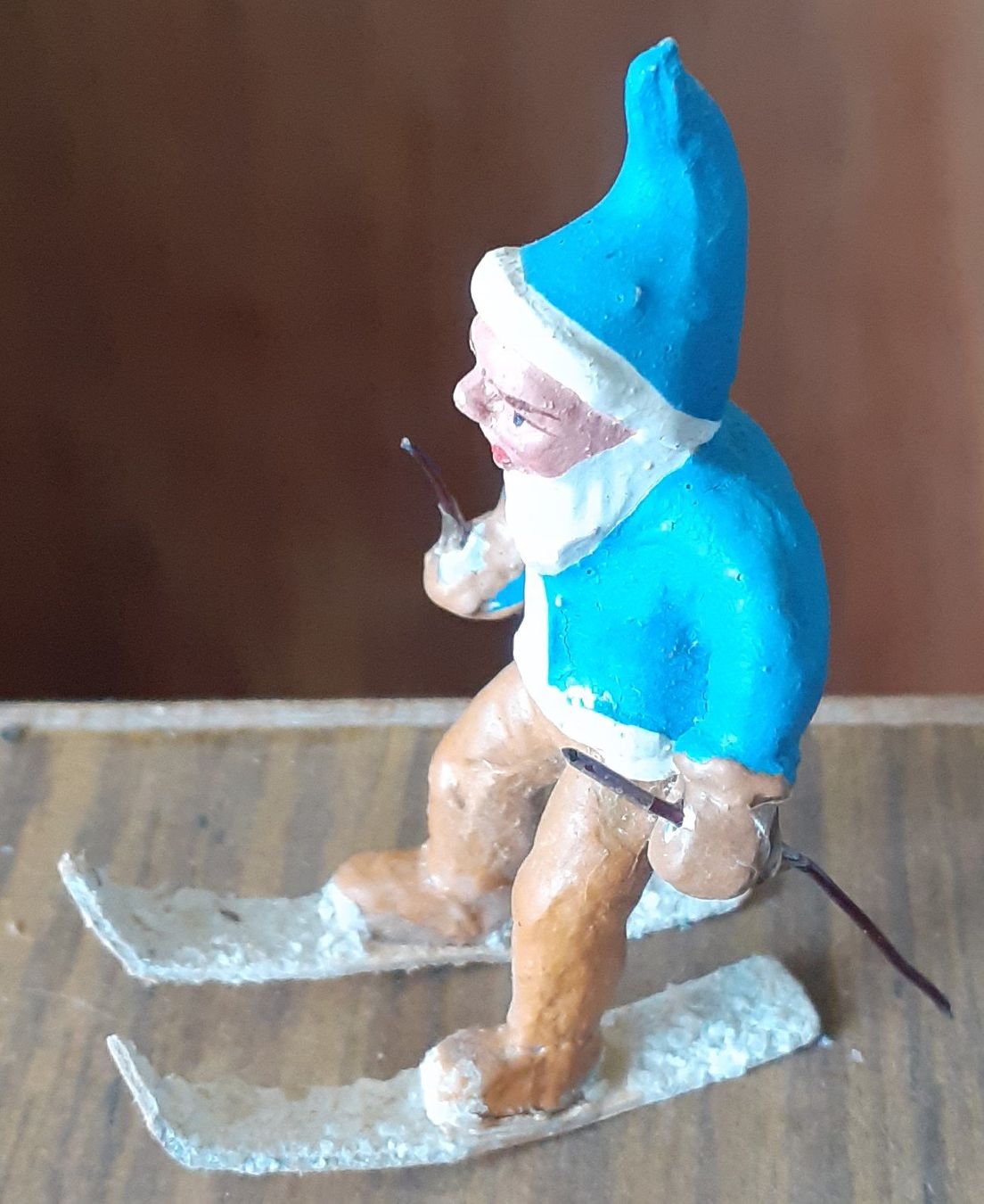 Tutte le decorazioni: Figur Zwerg auf Skiern – Usato da Mörschwil venduto da antiksalon 4