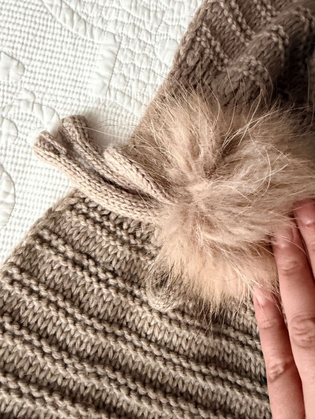Foulard & Sciarpe: léa clément Strickschal beige mit Fellbommel – Nuovo (secondo la descrizione) da Brütten venduto da Rod816 5