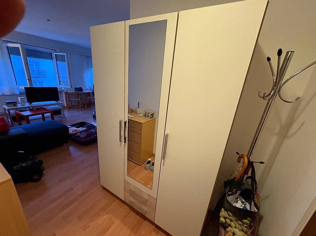 Schränke: Schrank – Gebraucht aus Carabbia von cla_g5xx