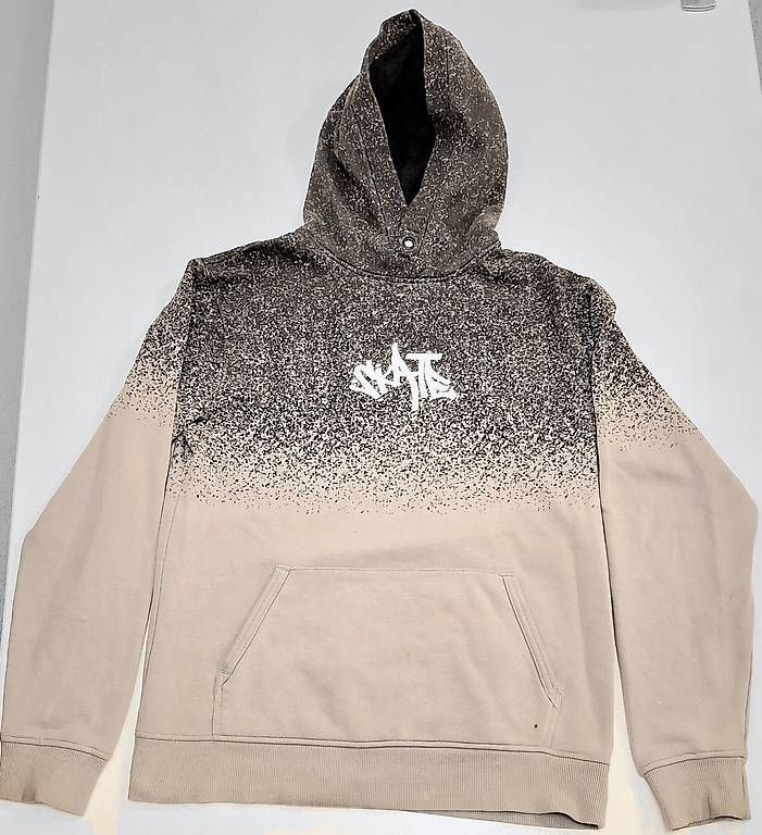 Pullover & Sweatshirts: Pullover 11 anni con cappuccio  – Gebraucht aus Losone von jan_8svf