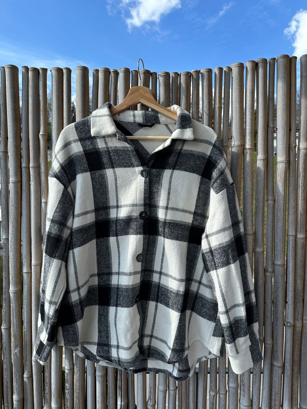 Shein Giacche: Winter Overshirt Jacket in Black and White Check Pattern – Usato da Hausen am Albis venduto da fra_j5bg