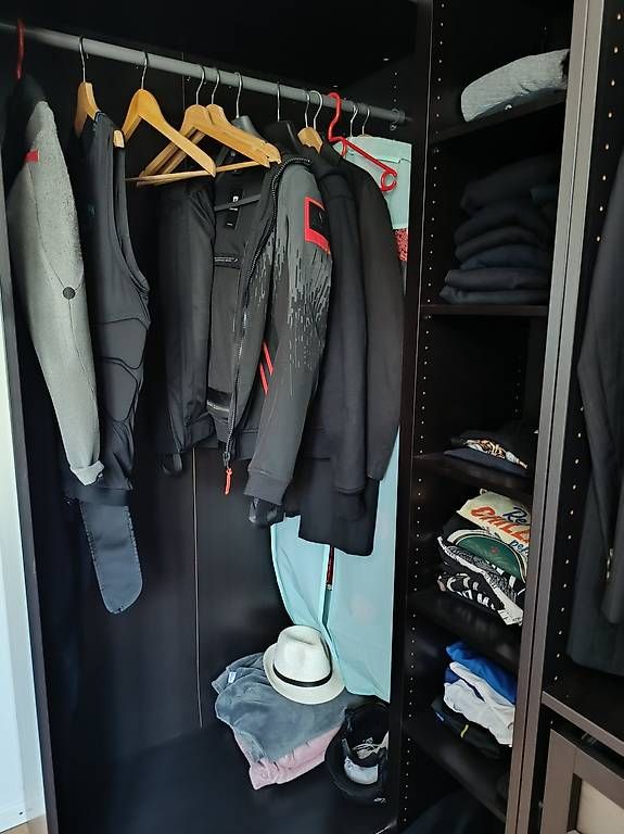 Armoires: Pax Kleiderschrank schwarz – D'occasion à Mollis par GordoCojones 3