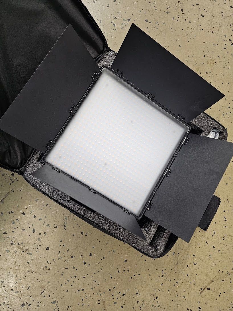 Lampade: Fovitec 600XB Bi-Color LED Light Panel – Usato da Neuhausen venduto da PBMG