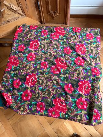 LOREDANO FOULARD 100 % Seide Maße: 85 x 85 cm