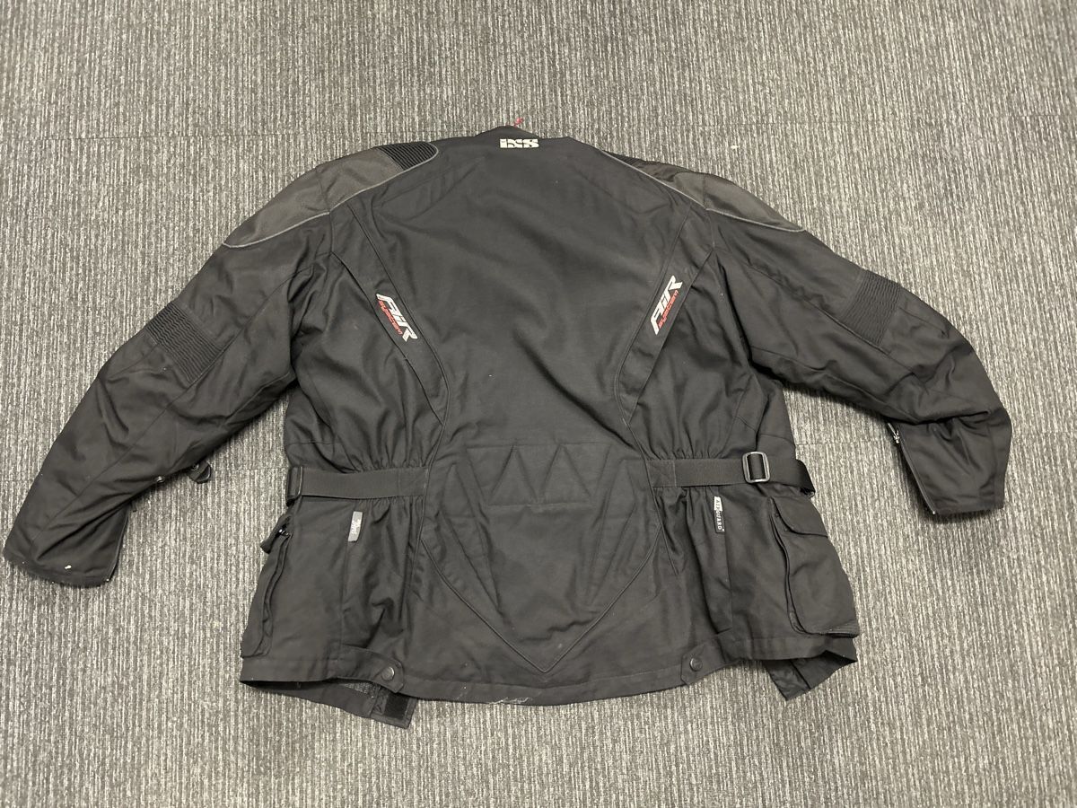 IXS Giacche: IXS Motorradjacke inklusive Futter – Usato da Münchenstein venduto da Cello30 4