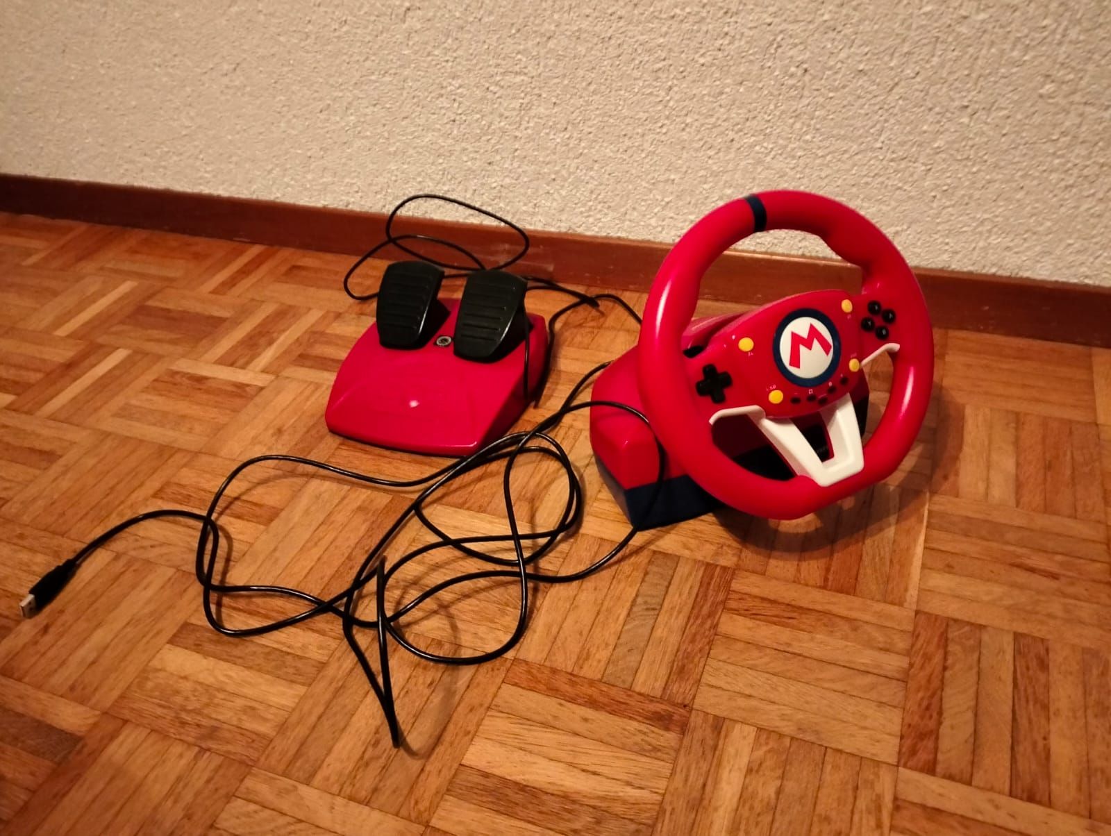 Nintendo Console: Mario Kart Lenkrad, top Zustand Nintendo Switch  – Nuovo (secondo la descrizione) da Arbon venduto da Miro43 3