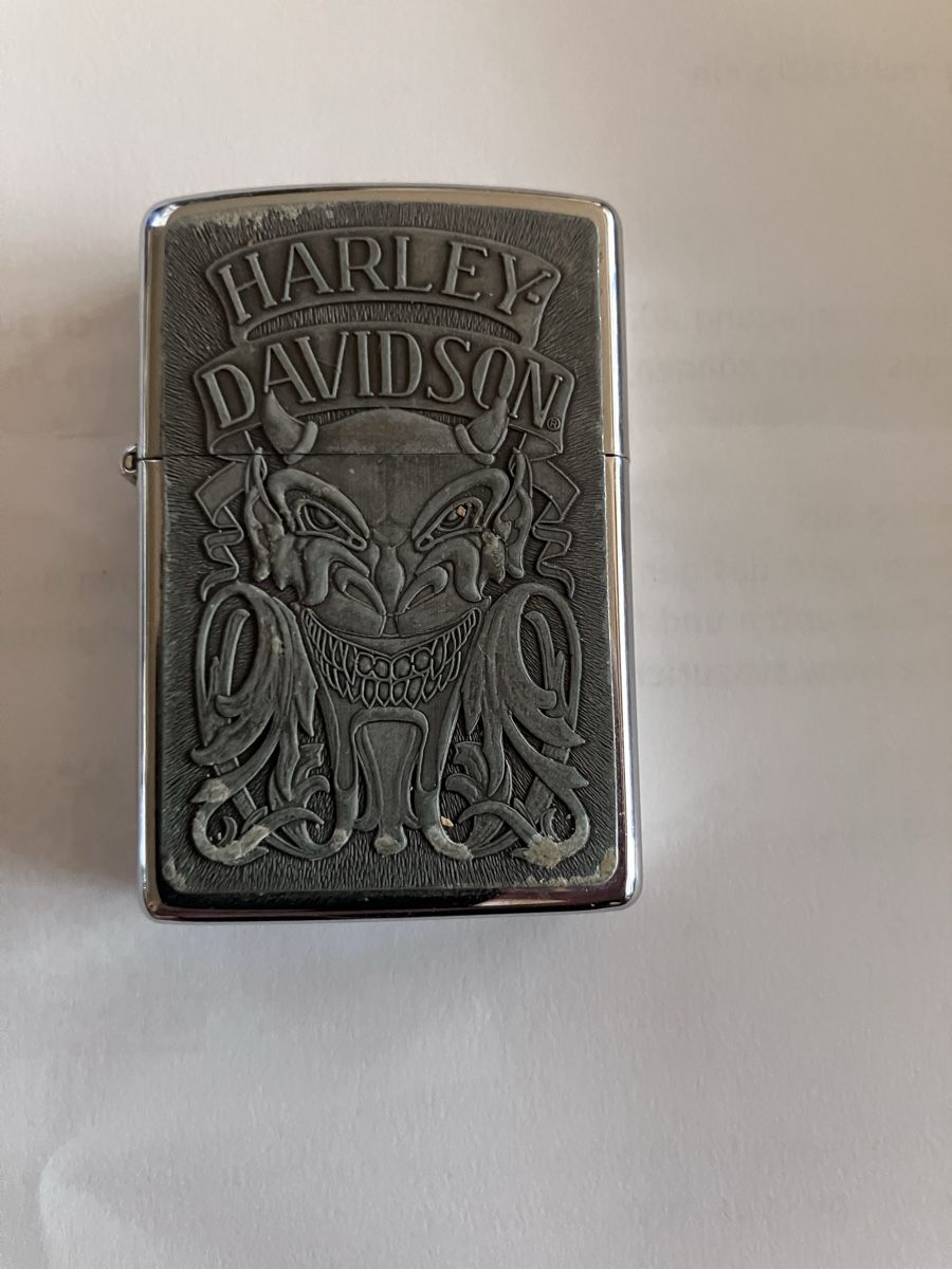 Zippo Feuerzeuge: Zippo  Harley Davidson mit Ledertasche – Gebraucht aus opfikon von reko51 1