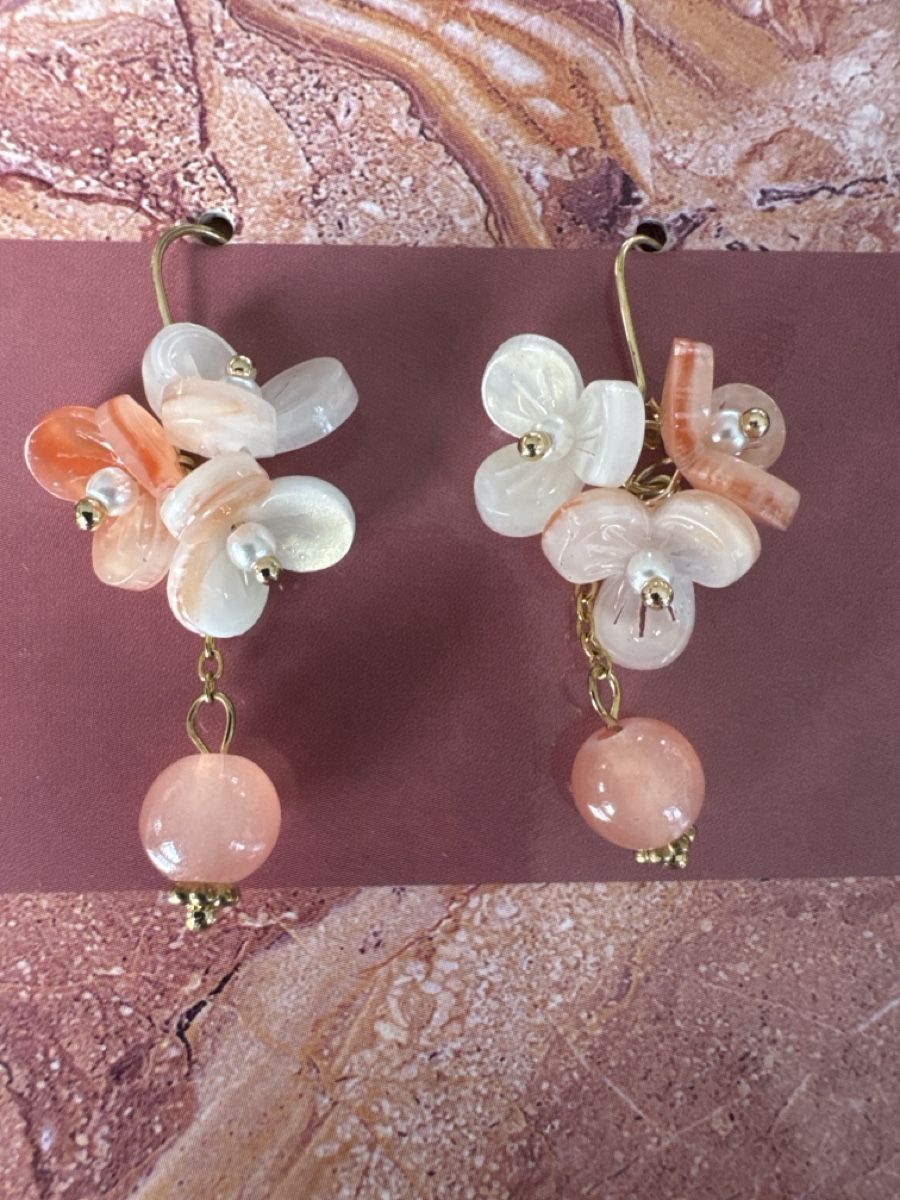 Orecchini pendenti & Orecchini a lobo: Handgefertigte Ohrringe, Blumenmuster/Einzigartiges Design – Nuovo e nell'imballaggio originale da HORGEN venduto da vladibarca10 4