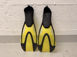 Schwimmflossen gelb schwarz Grösse 34-35, gebraucht 