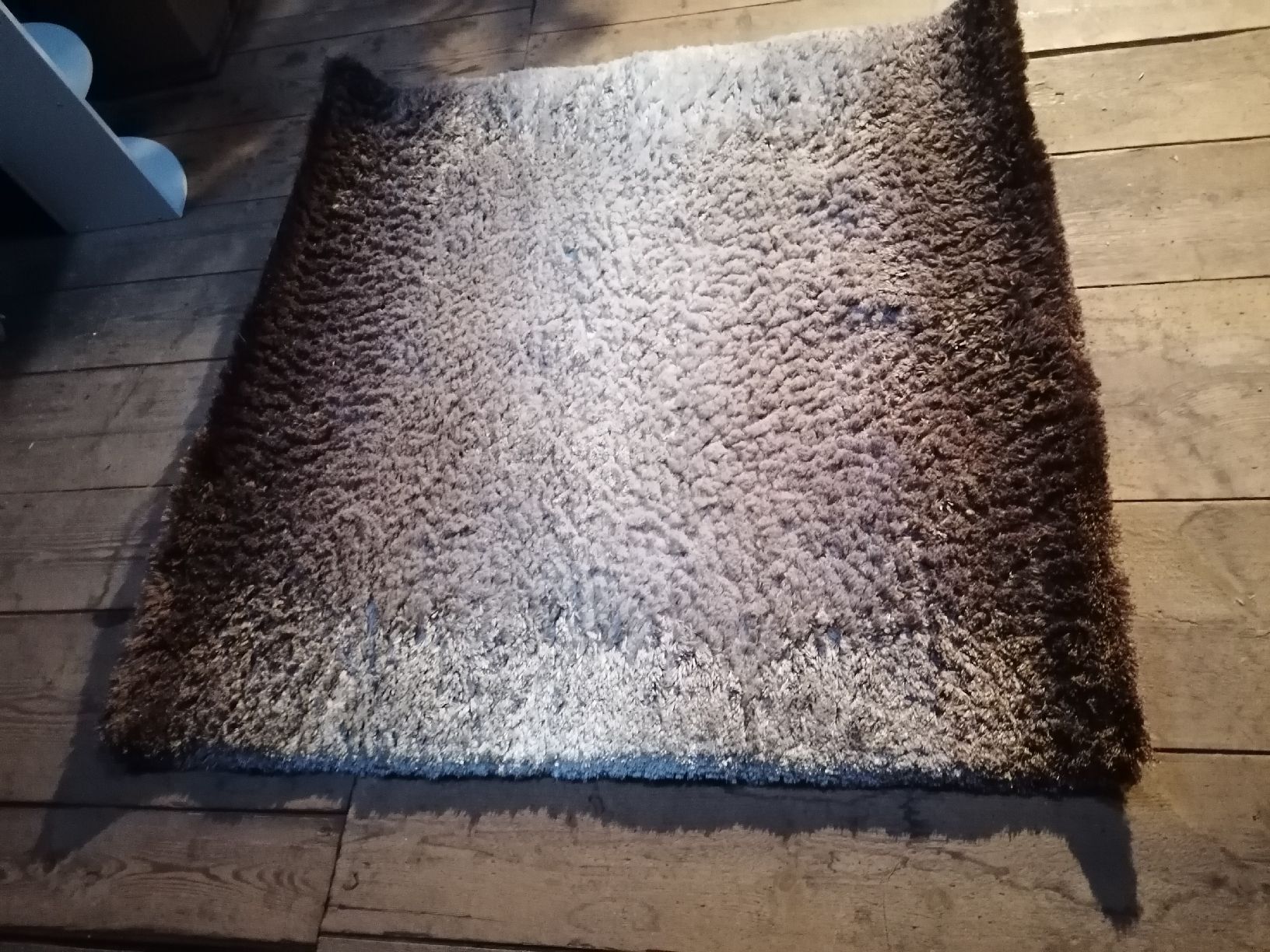 Tappeti: Hochflorteppich Whisper Beige/Hellbraun – Usato da Seon venduto da Aquaristik