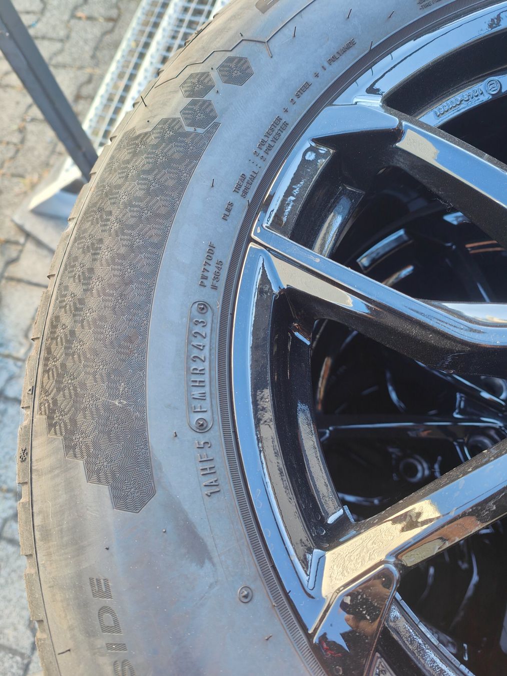 Ford Pneus & Roues: Ford Kuga Winterräder – D'occasion à Oberengstringen par Reifen-Lagerverkauf 4
