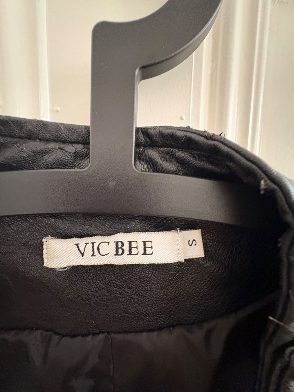 Giacche: Damen Kunstlederjacke VICBEE schwarz Grösse S – Usato da Lausanne venduto da kasiabkasiab 1