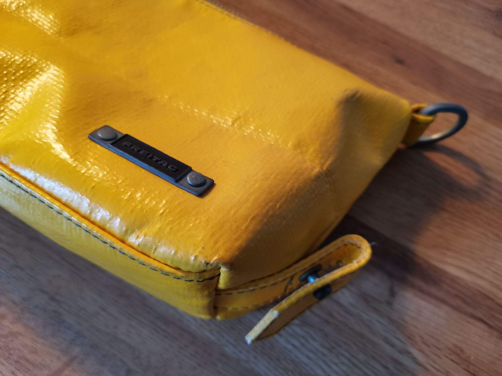 Freitag Custodie per cosmetici: FREITAG R305 DOWD TOILET BAG – Nuovo (secondo la descrizione) da Bern venduto da Meeresgruen 1