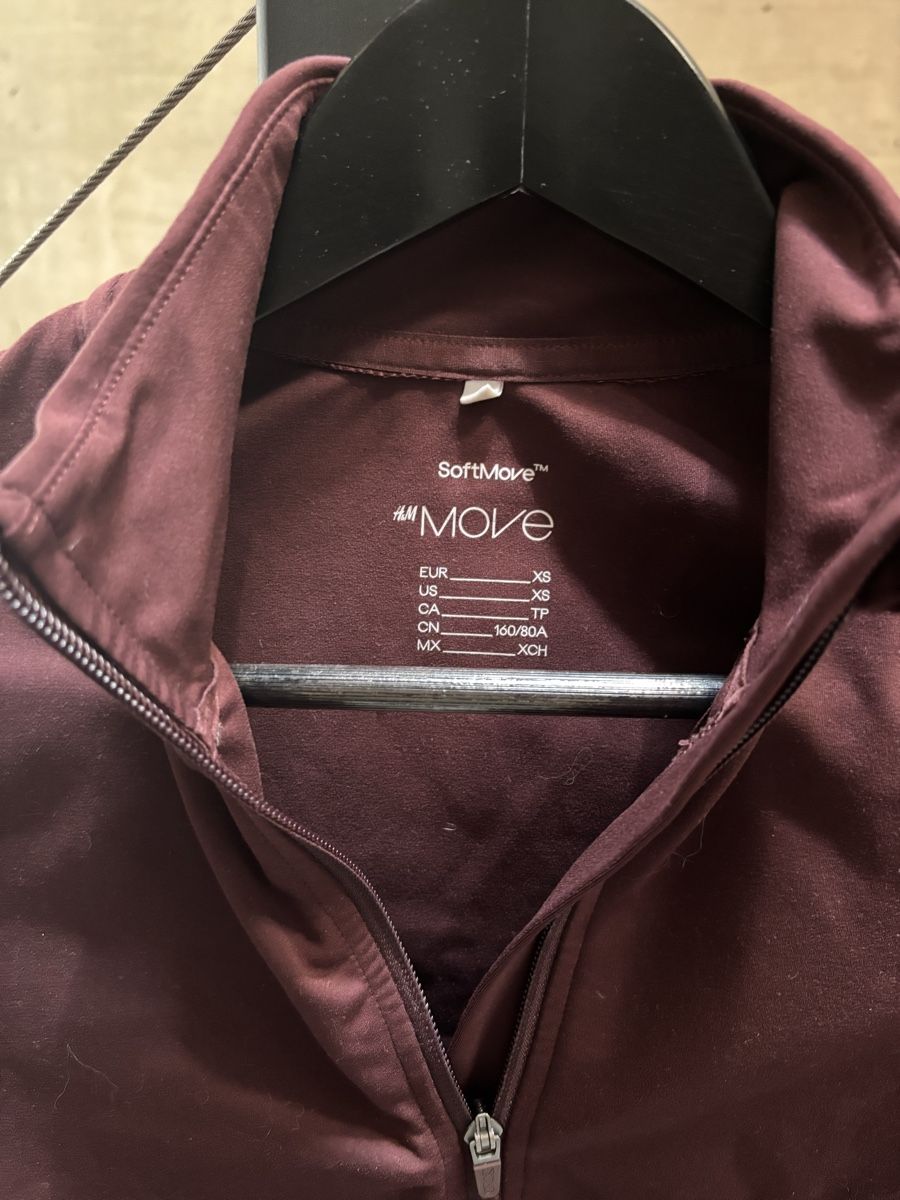 Vestes: SoftMove Jacket xs maroon good condition – D'occasion à La Chaux-de-Fonds par joa_jk5g 1