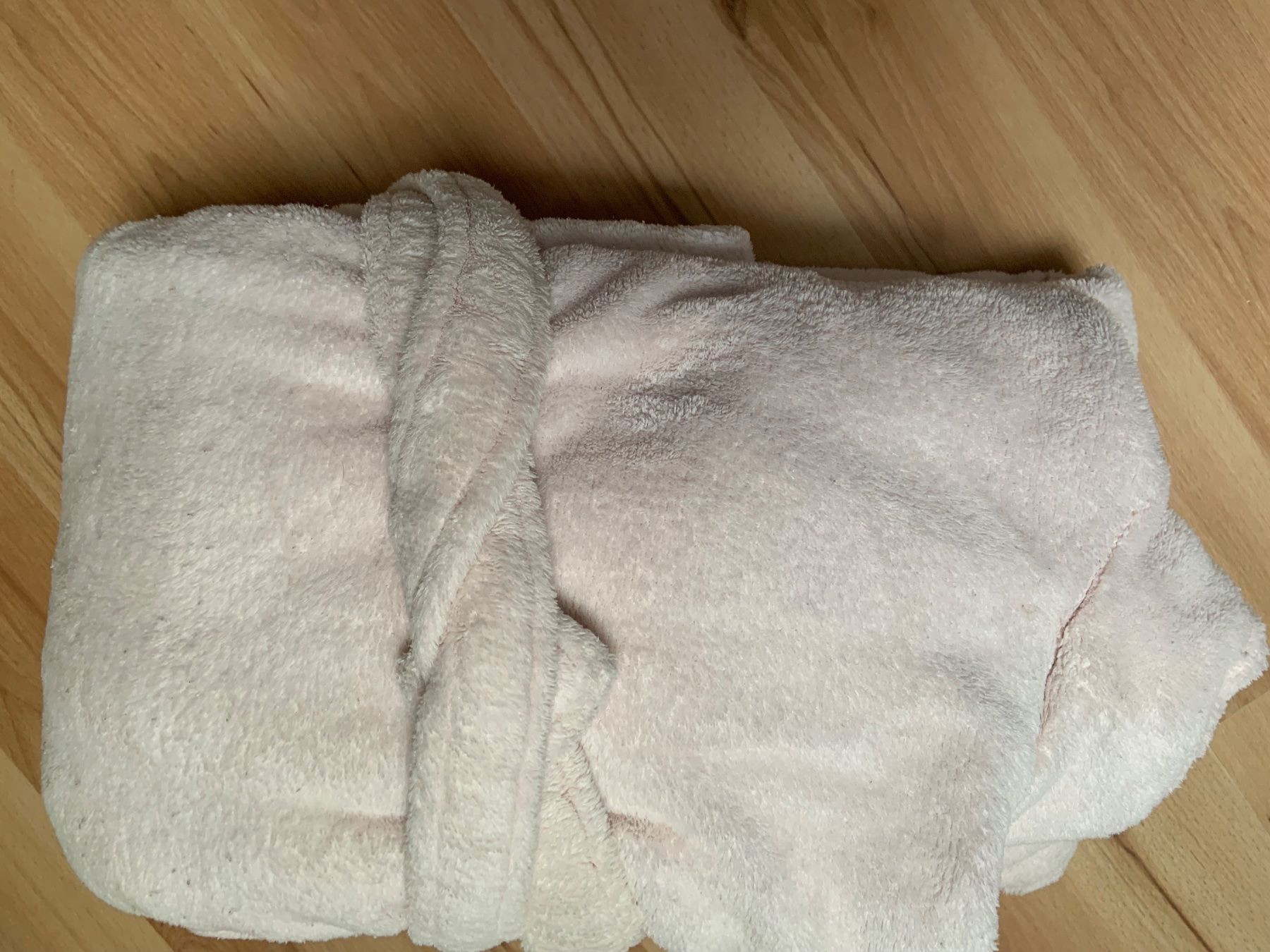 Beldona Accappatoi: Robe de chambre chaude – Usato da Ecublens VD venduto da timily 4