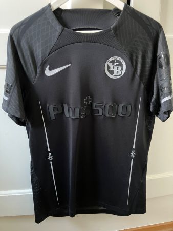 Yb Spezialtrikot Amnesty