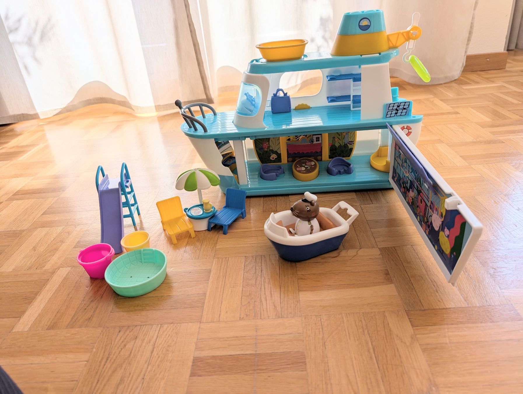 Giocattoli: Spielzeug Schiff Peppa Pig – Usato da Luzern venduto da tos_tlb9