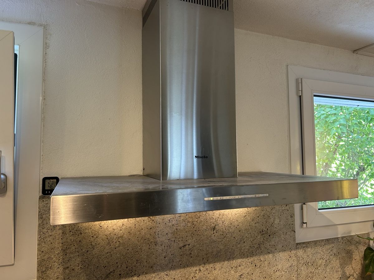 Miele Hottes de ventilation: Miele Dunstabzugshaube defekt  – Défectueux à Dietikon par BaNaDar 1