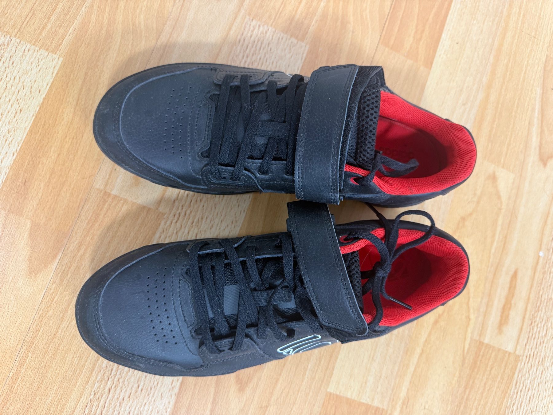 Five Ten Herrenschuhe: Adidas Five Ten Schuhe – Gebraucht aus winterthur von roman1990