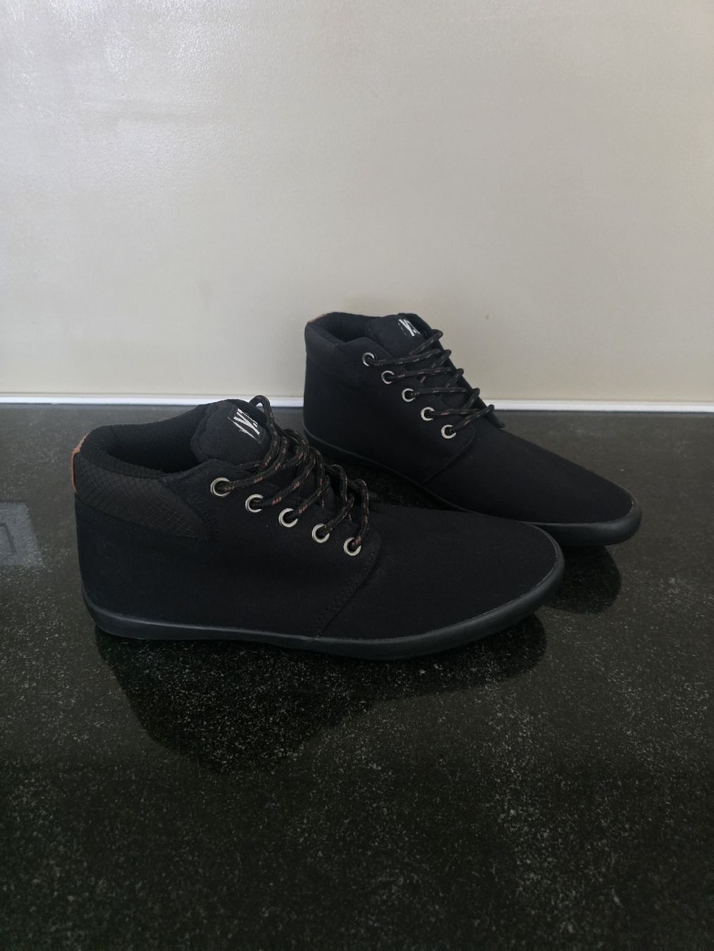 Scarpe da uomo: Yourturn Herren Schuhe Grösse 40 - NEU – Nuovo (secondo la descrizione) da Hägglingen venduto da Raff_Ella 1