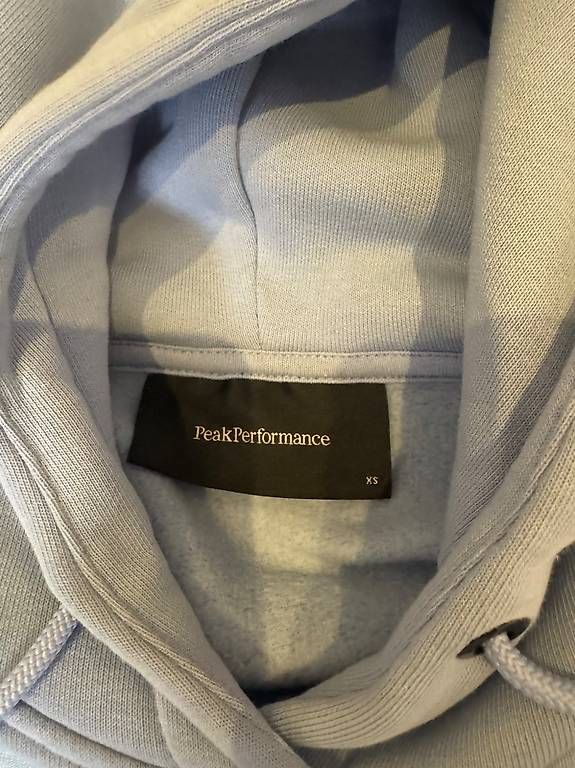 Pulls & Sweat-shirts: Peak Performance Pullover – D'occasion à Einsiedeln par Claudia092