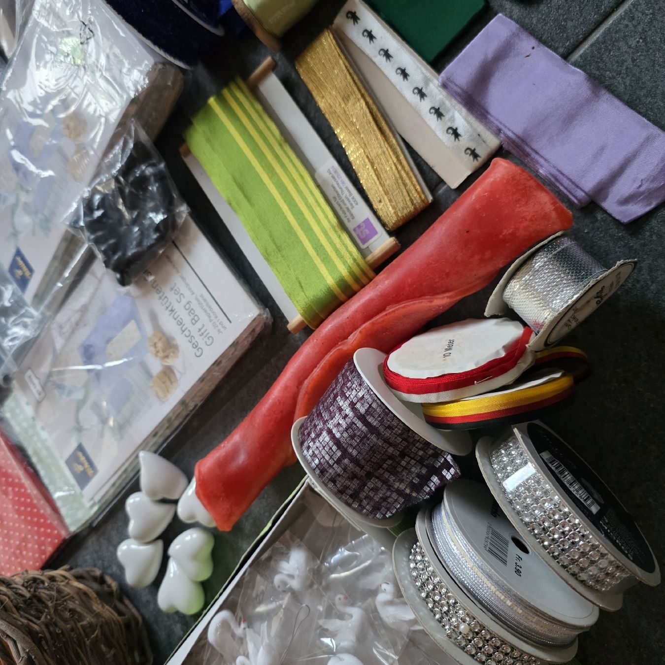 Kit bricolage: Bastelset Gross: Geschenkbaender, Deko, Steine u.v.m. – Nuovo (secondo la descrizione) da Rheinsulz venduto da Gilea 3