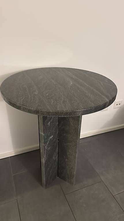 Tische: TAVOLO IN MARMO – Gebraucht aus Massagno von whi_d5bd 3