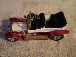 Matchbox 1906 Rolls-Royce Silver Ghost Modellauto rot/weiss
