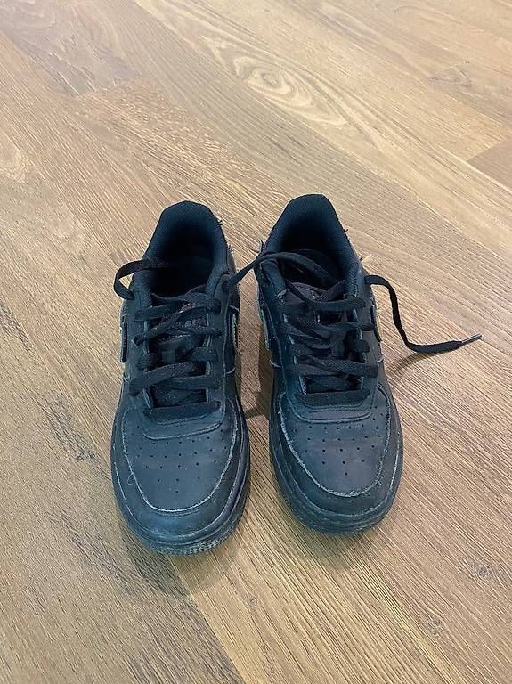 Chaussures hommes: Nike Air Force Turnschuhe in Größe 36 – D'occasion à Unterengstringen par Yami_10 1