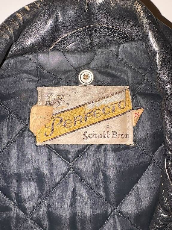 Vestes: Perfecto Schott Bros  – D'occasion à Biel/Bienne par loudmuffles 3