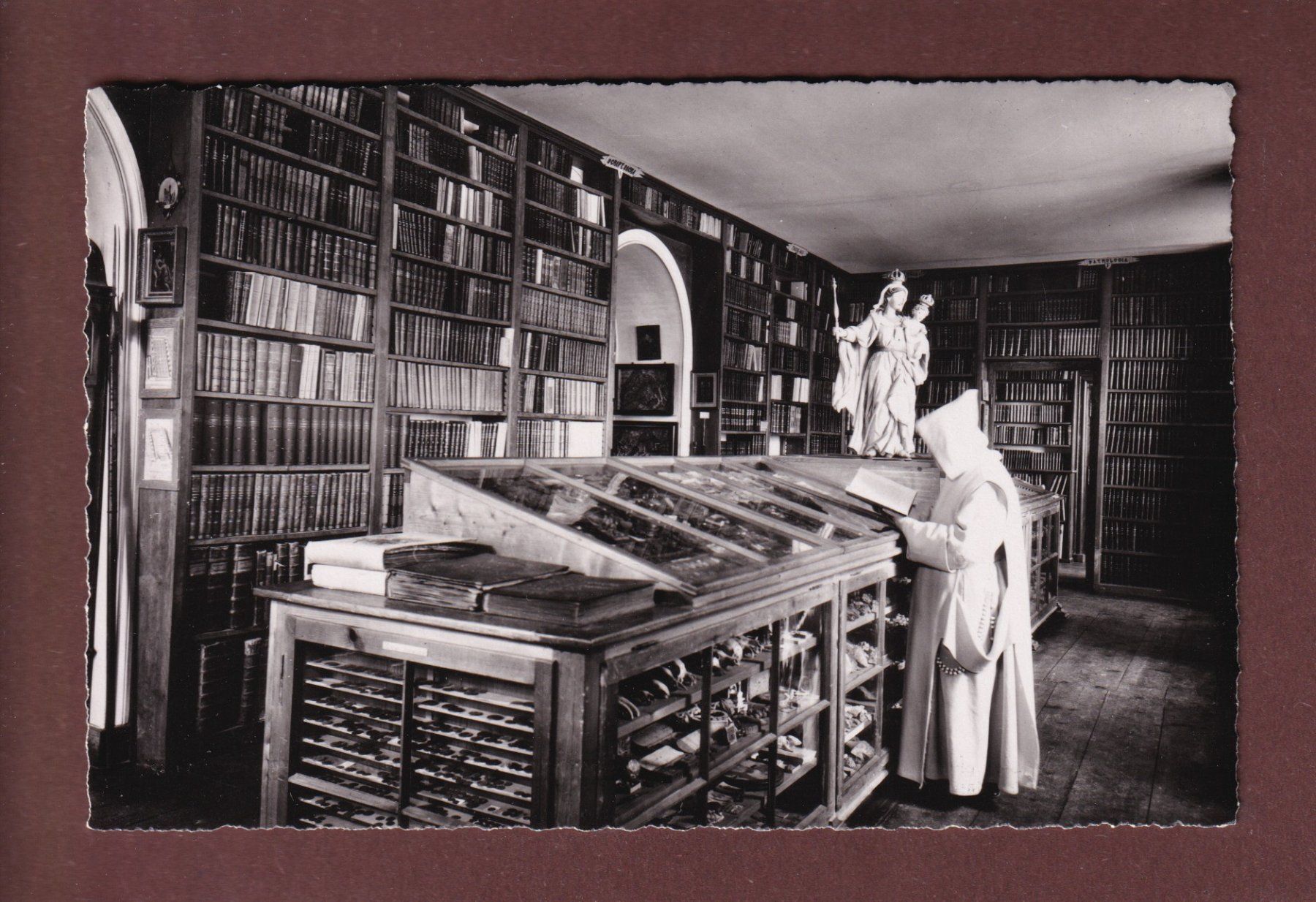 Cartes postales: Chartreuse de LA VALSAINTE - Bibliothèque – D'occasion à Pully par nicecards-shop