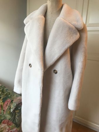 H&M Trend Mantel Wintermantel Kunstfellmantel