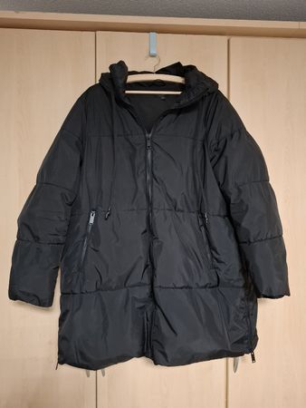 Winterjacke Gr. 44 (XXL), schwarz
