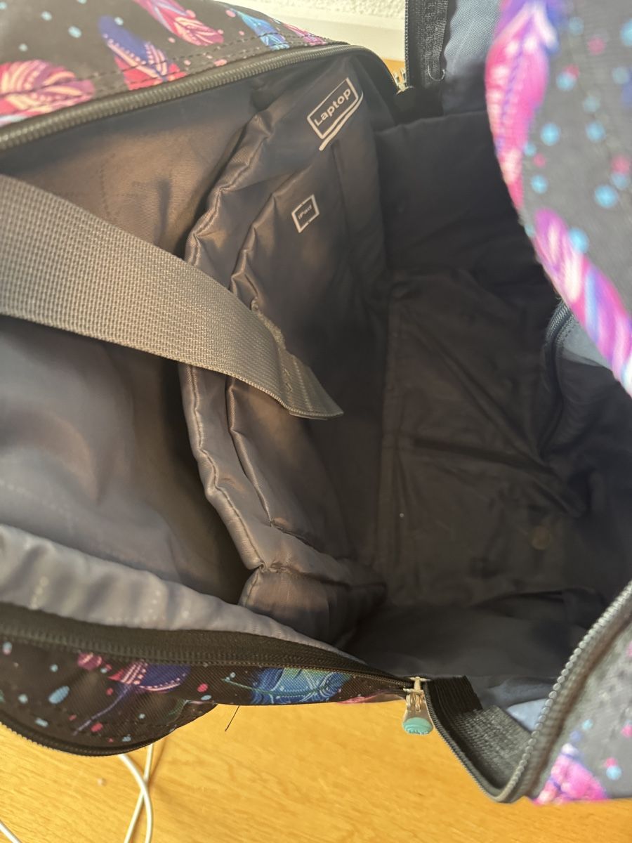 Kindertaschen: Koffer / Rucksack mit Rollen – Gebraucht aus Bern von Arecibo07 8