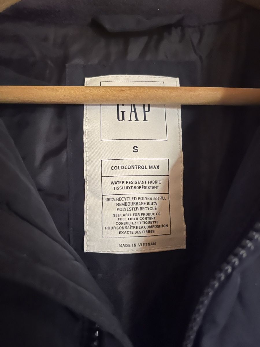 Gap Giacche: GAP Winterjacke dunkelblau Grösse S – Usato da Zell ZH venduto da decate 1