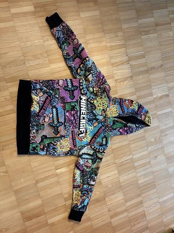 Maglioni & Felpe: Minecraft-Hoody ca. Gr. 140 – Usato da Wangen ZH venduto da estrellita13