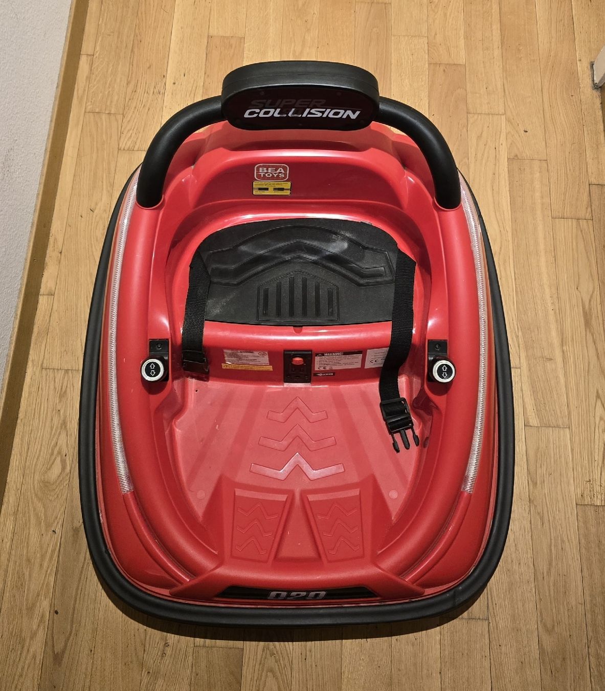 Bea Veicoli per bambini: Kinder Elektroauto / Autoscooter von BEA Toy – Usato da Schliern b. Köniz venduto da Ahmen 1