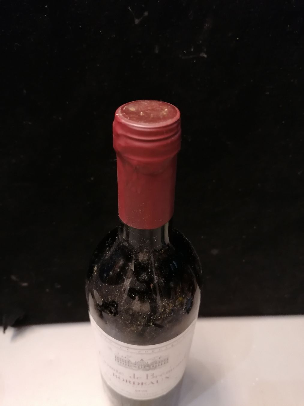 Vino: Vin rouge Comte de Brémond Bordeaux 1998 – Nuovo (secondo la descrizione) da Genève venduto da Leboucheoreilles 1