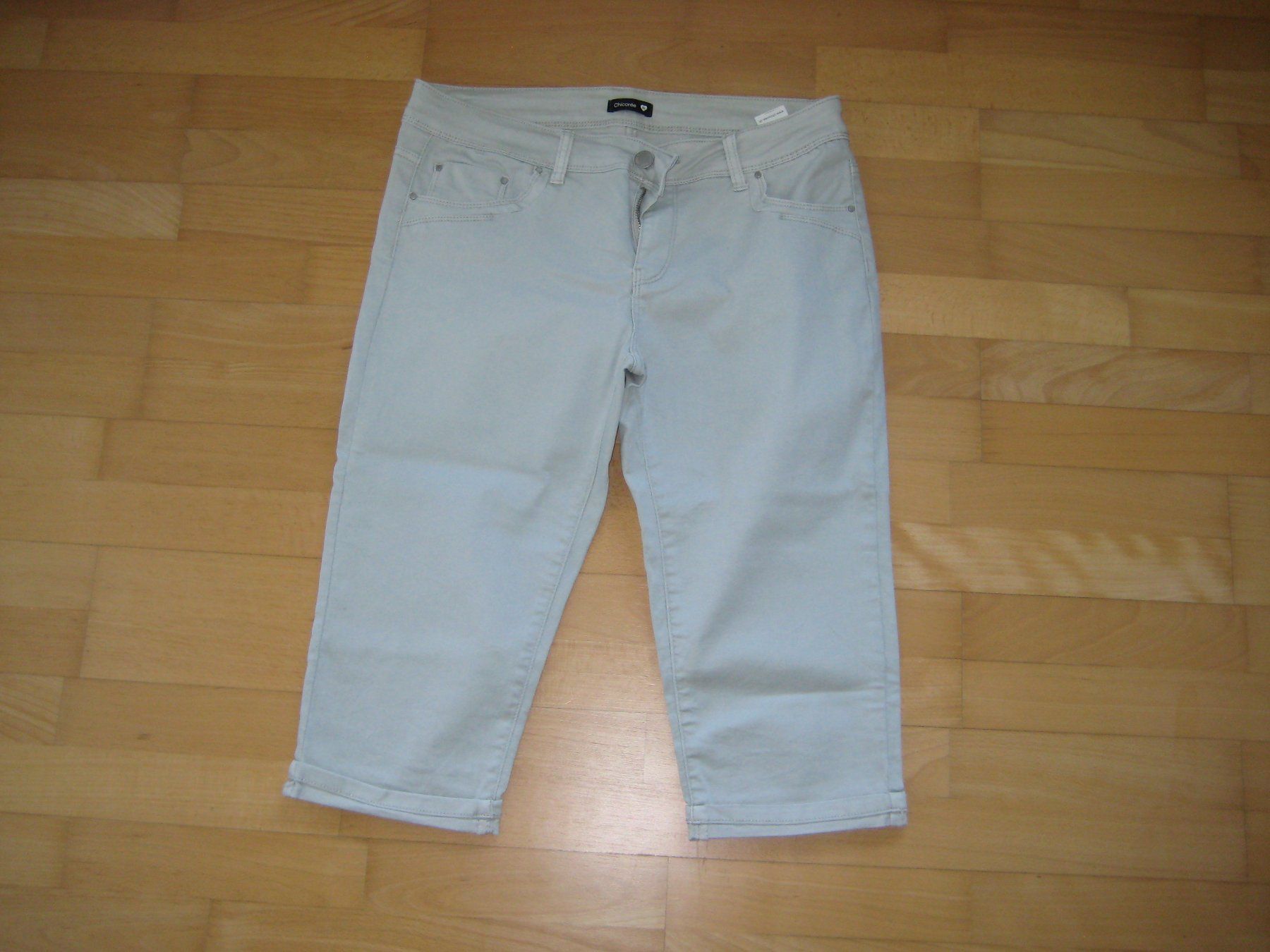 Pantaloni: 7/8 Hose hellgrau Grösse XL – Usato da Dietlikon venduto da kue_6cd5