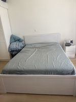 Bett komplett mit Matratze und Bettkasten