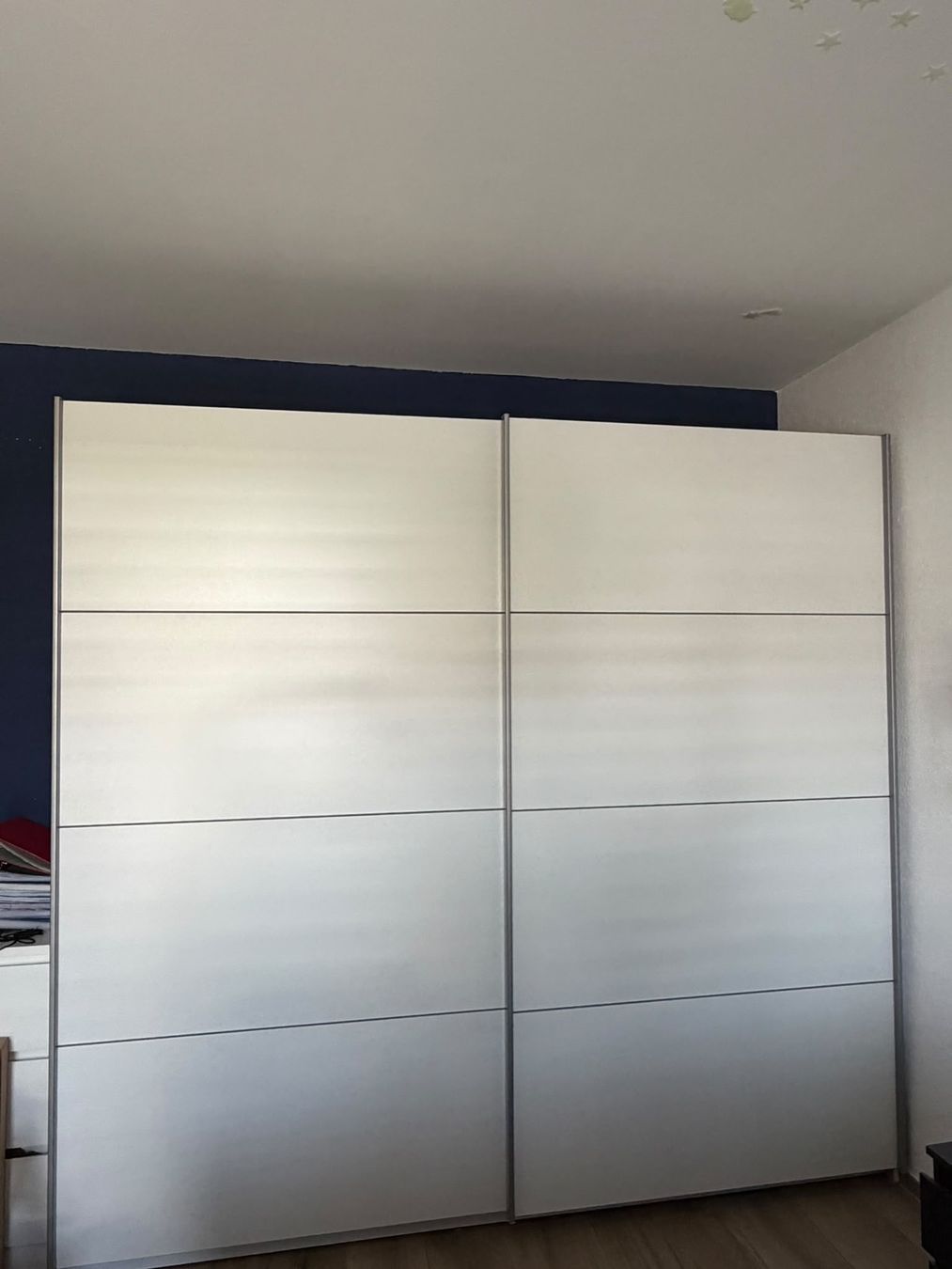 Armadi: Schwebetürenschrank weiss – Usato da Aadorf venduto da Debrunne