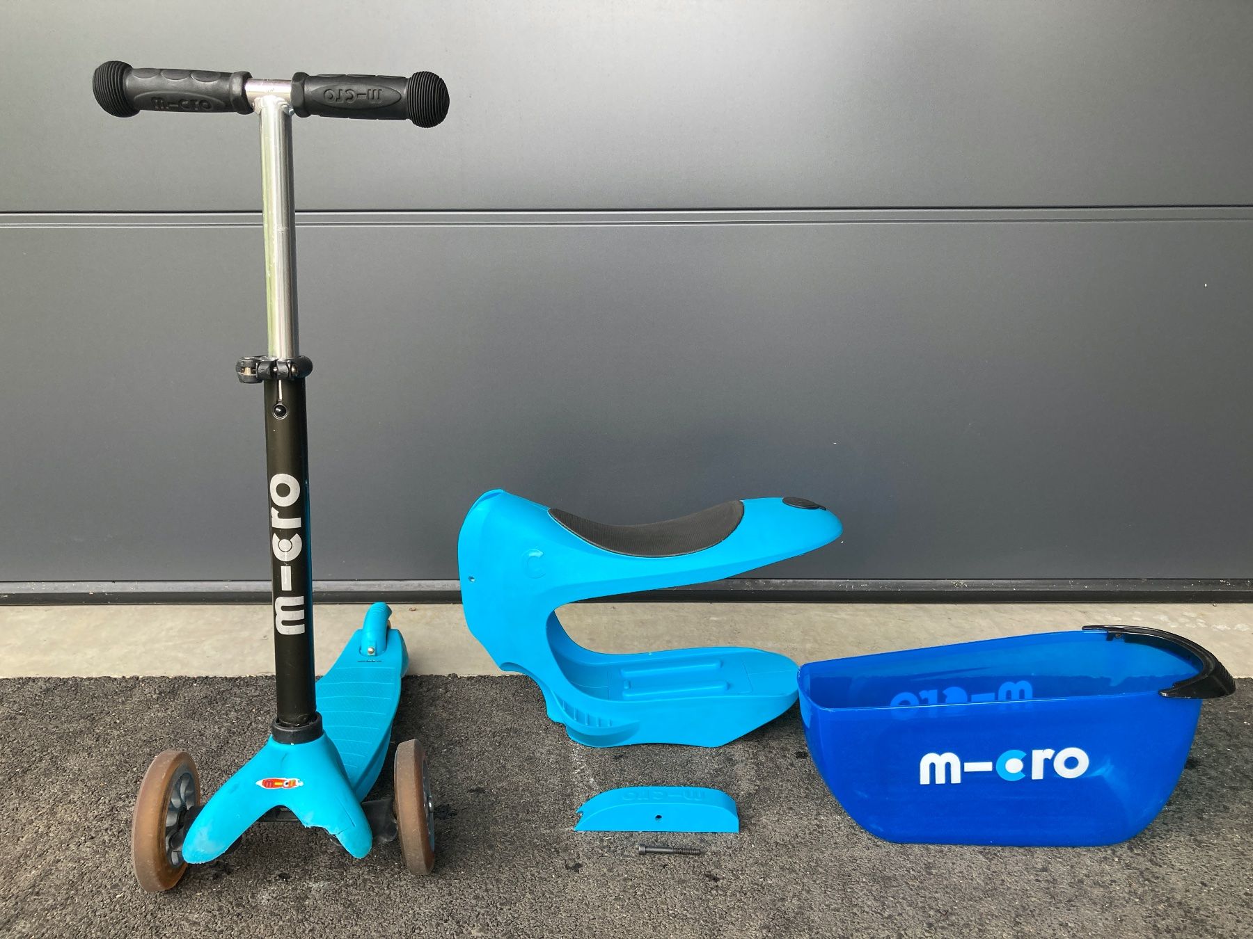 Micro Kickboard: Mini Micro Scooter mit Sitzkoffer – Usato da Widnau venduto da VinylDeal 2