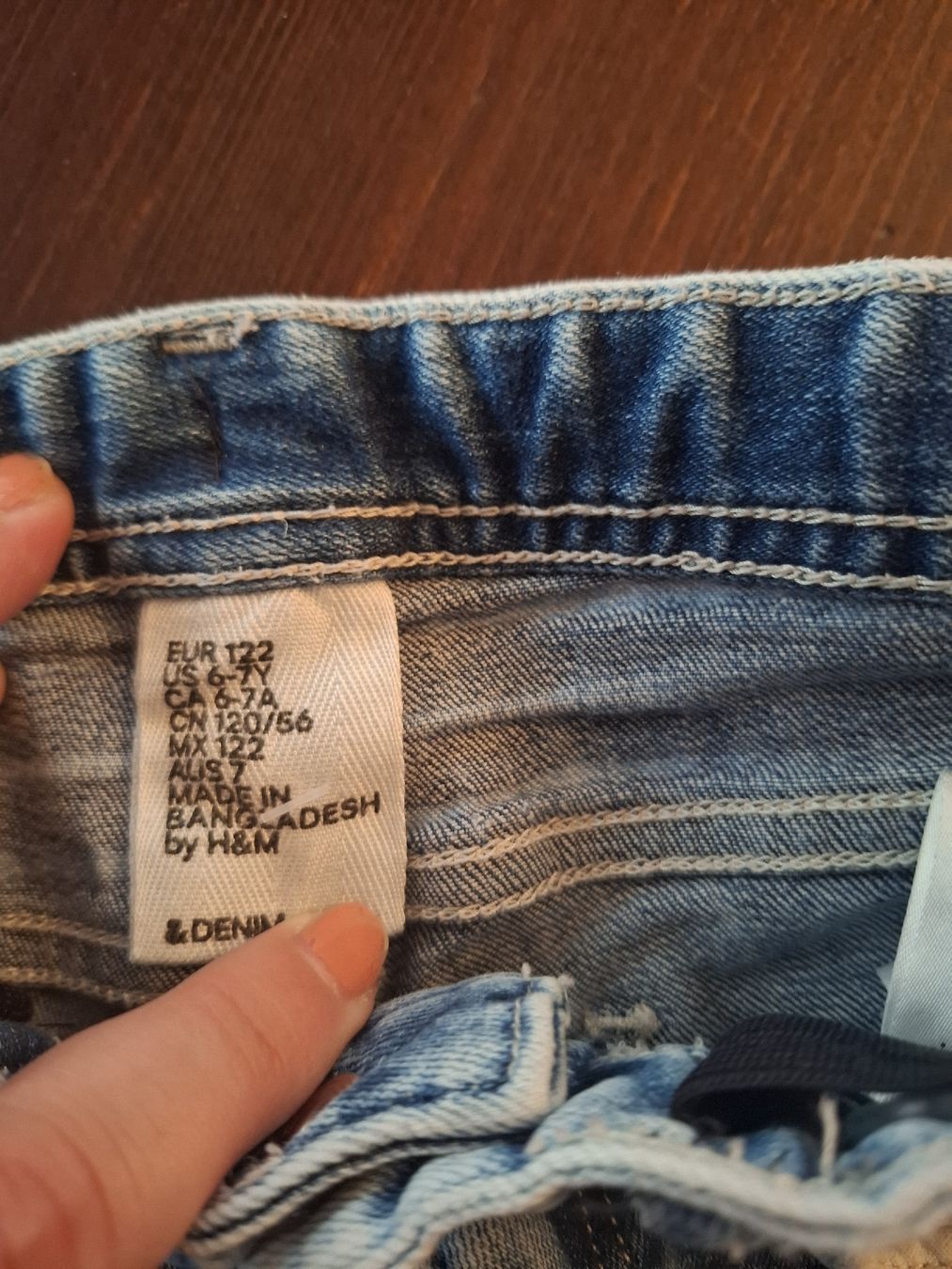 Pantaloni: Jeans Hose kurz Gr 122 – Usato da Hätzingen venduto da Snoopi84 2
