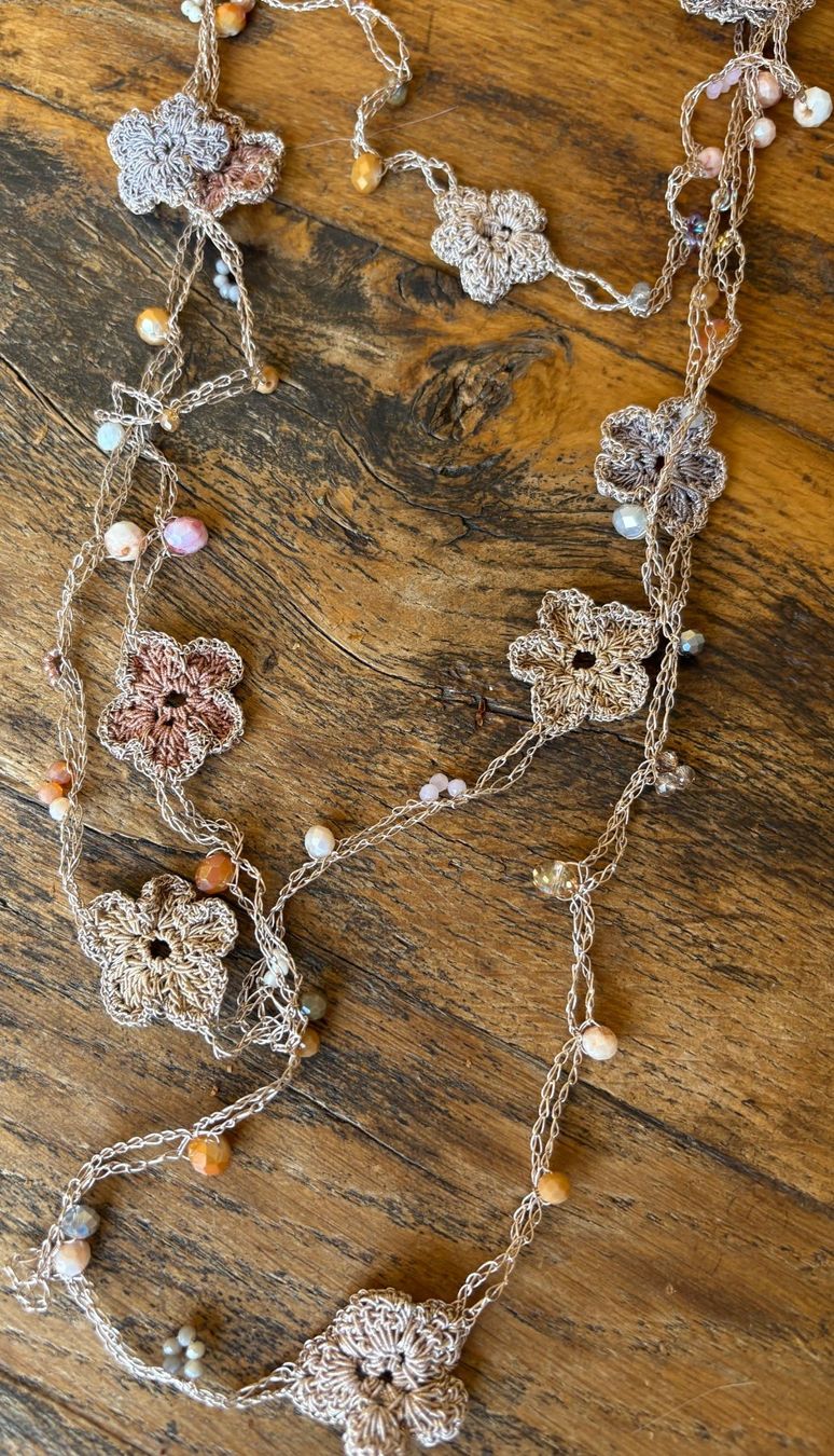 Catenine: COLLIER "FLEURS" HANDMADE!! BEIGE ET ABRICOT – Nuovo e nell'imballaggio originale da Locarno venduto da NicoNion 3