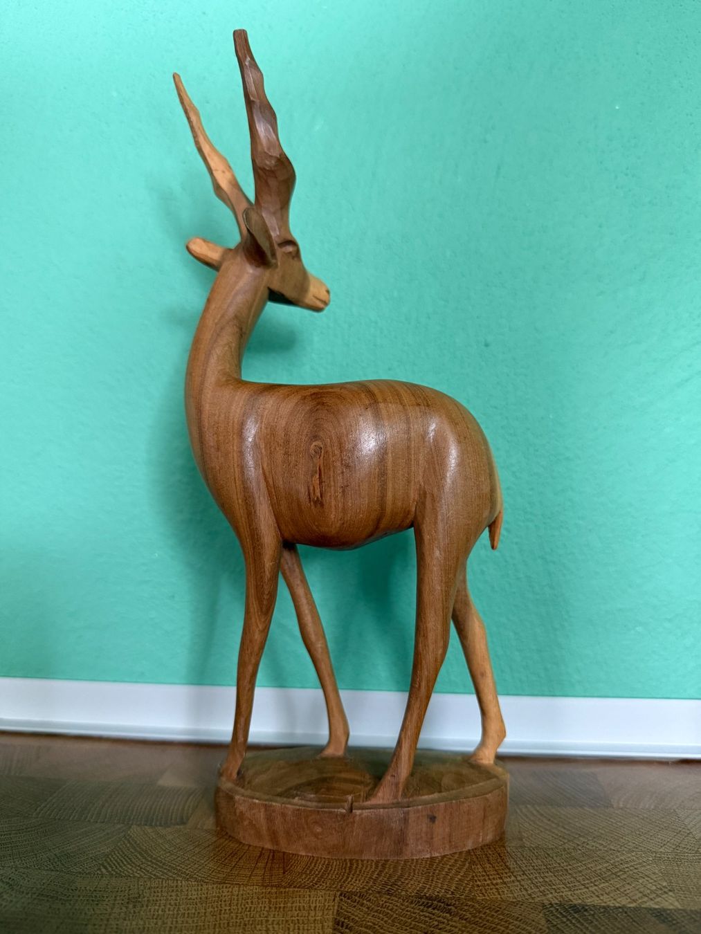 Statuette: Holzschnitzerei  Antilope  60ties / 70ties – Usato da Subingen venduto da ArtBead 2