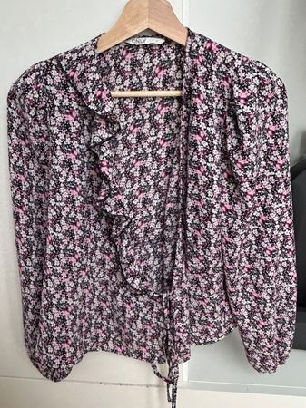 ONLY Wickelbluse Blumenmuster Gr. S / 36 Frühling 🌸
