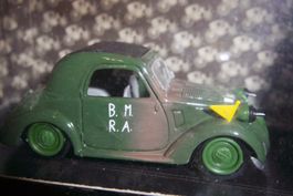 VOITURE MILITAIRE    °°°°° SIMCA 5   (1944)  °°°°°