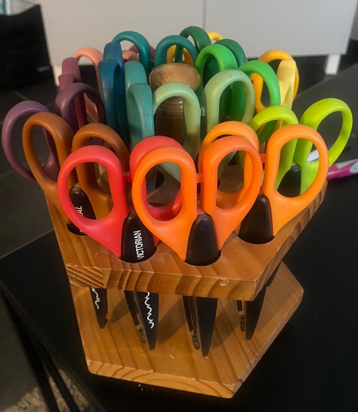 Tous les outils: Ciseaux de bricolage – D'occasion à Chemin par Sophiepittier