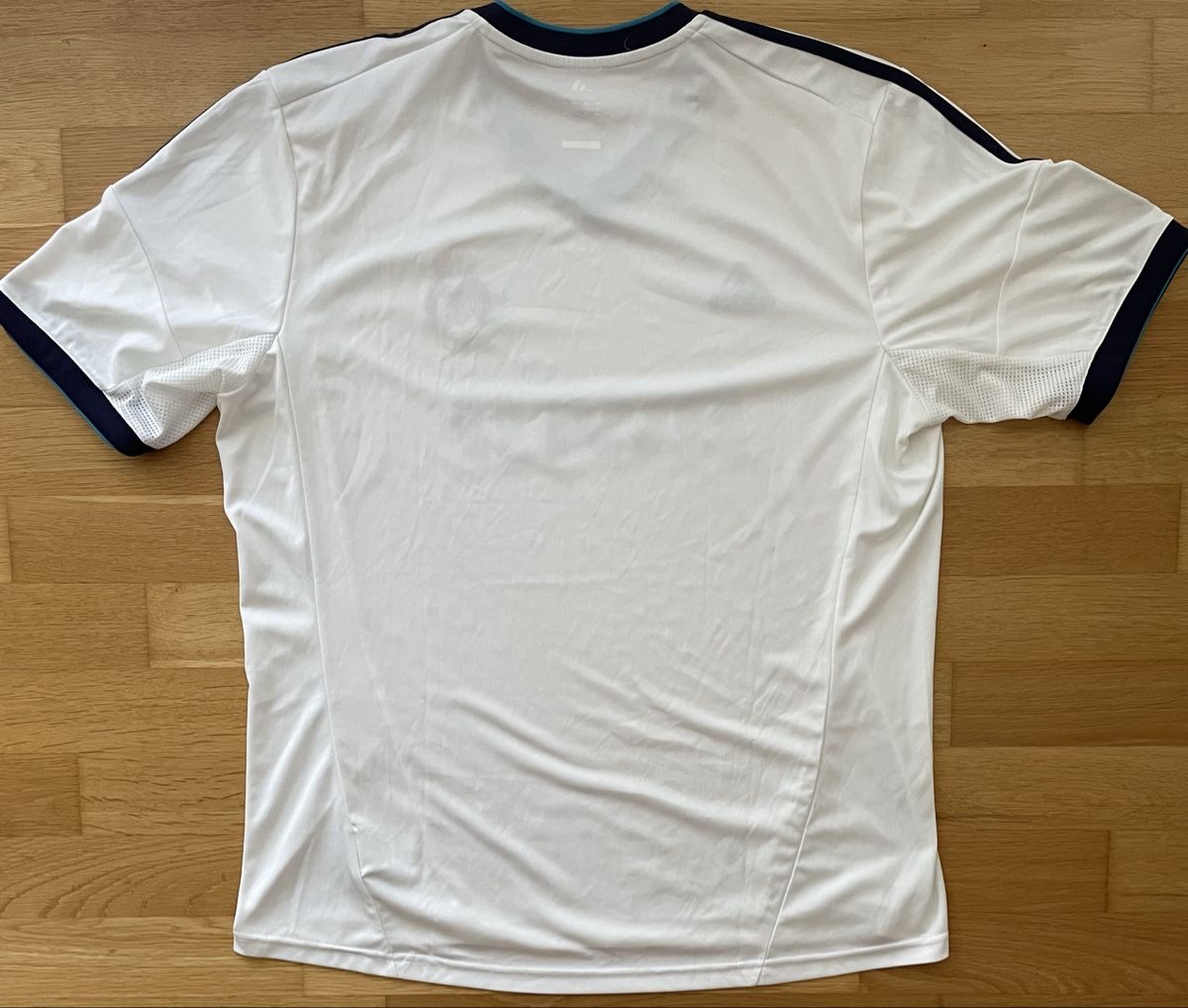 Real Madrid Canottiere & Pantaloni: Original Real Madrid 2012/2013 – Usato da Windisch venduto da RealJerseys 1